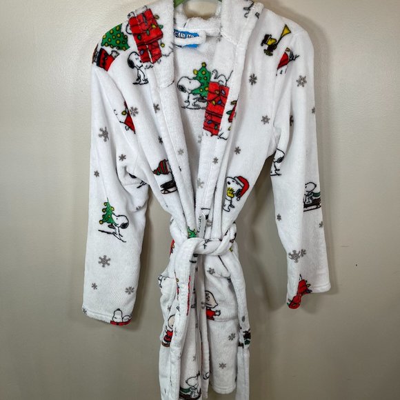 Peanuts Intimates & Sleepwear Peanuts Snoopy Christmas Robe Poshmark